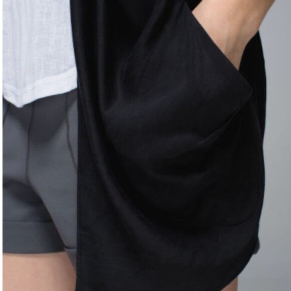 Lululemon Tranquility Sleeveless Wrap - Picture 3 of 8